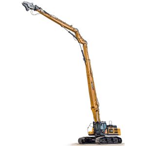 Excavator de mare înălțime SANY SY500HRD, cu braț telescopic complet extins, echipat cu unealtă de demolare, prezentat pe fundal alb.