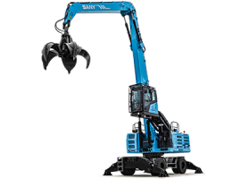 Stivuitor SANY 4535G5-P cu braț telescopic complet extins, ridicând un container pe un teren de șantier portuar.
